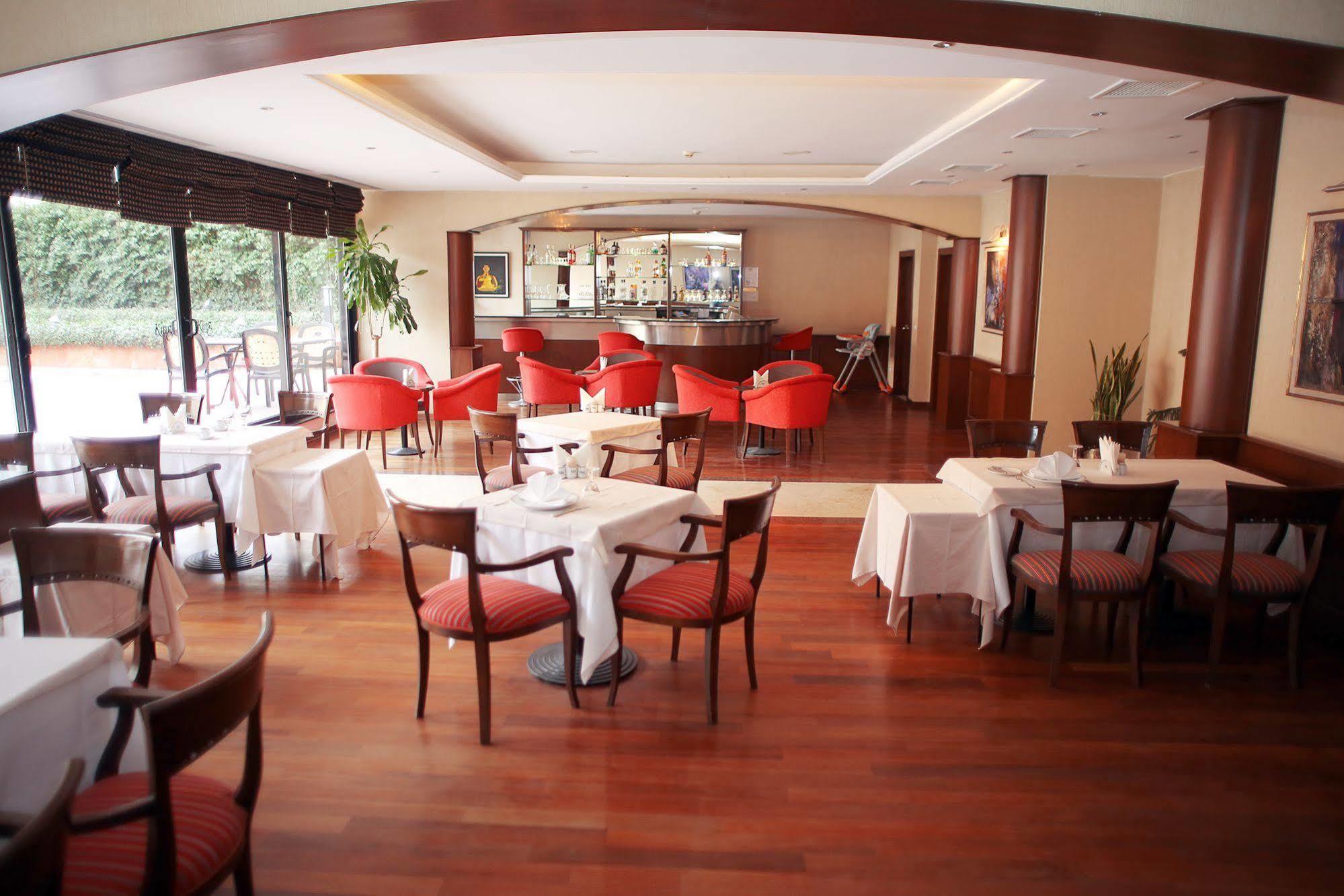 King Hotel Cankaya อังการา ภายนอก รูปภาพ